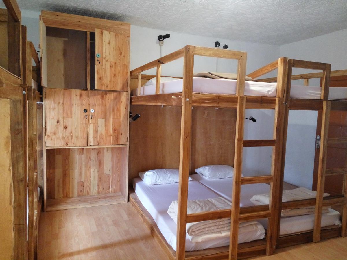 Diyeng Tani Jiwo Hostel מראה חיצוני תמונה