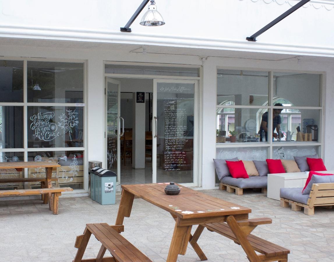 Diyeng Tani Jiwo Hostel מראה חיצוני תמונה