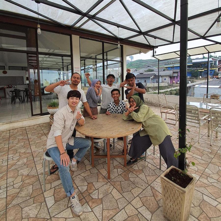 Diyeng Tani Jiwo Hostel מראה חיצוני תמונה