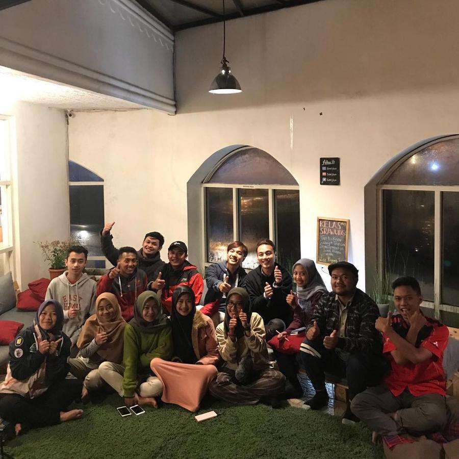 Diyeng Tani Jiwo Hostel מראה חיצוני תמונה