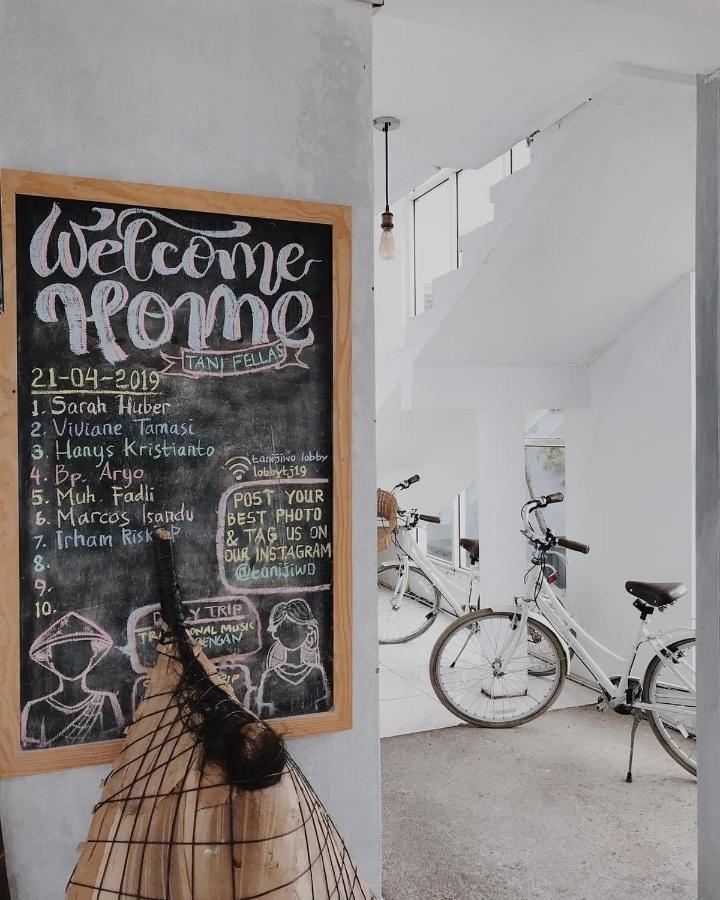 Diyeng Tani Jiwo Hostel מראה חיצוני תמונה
