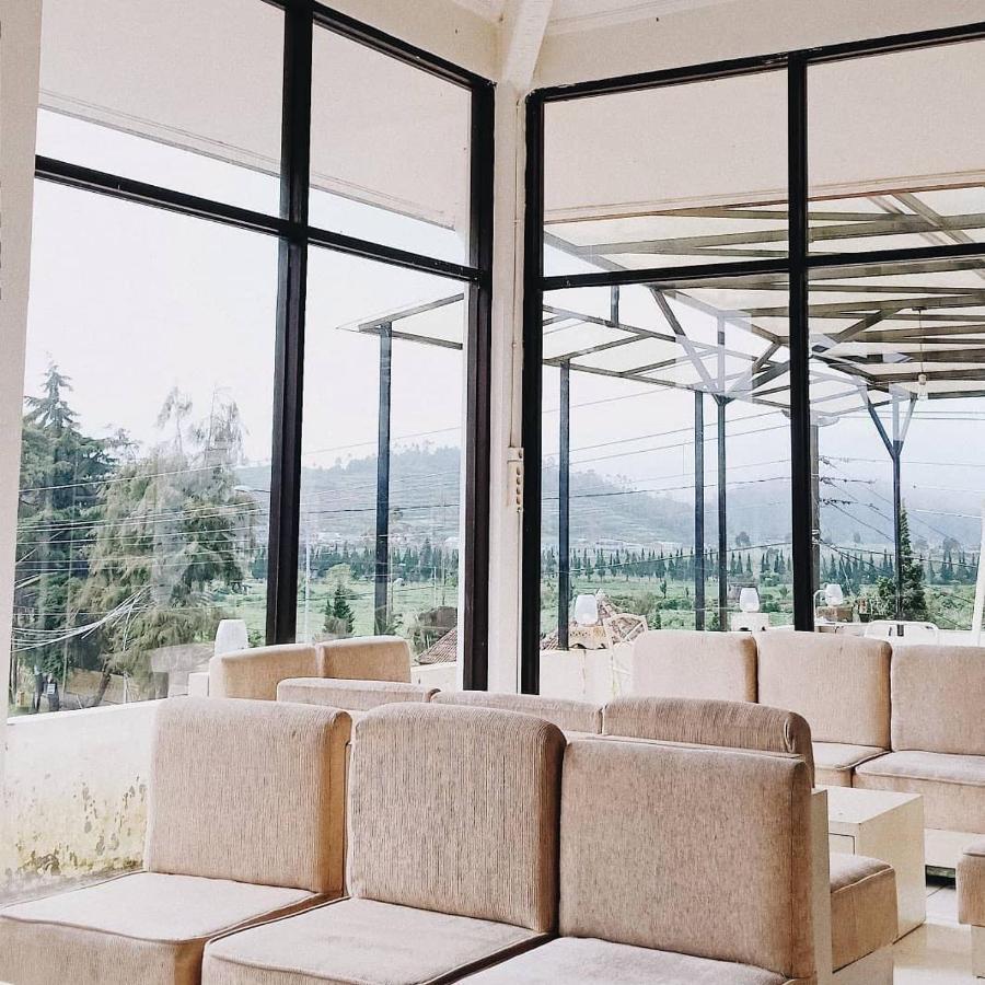 Diyeng Tani Jiwo Hostel מראה חיצוני תמונה
