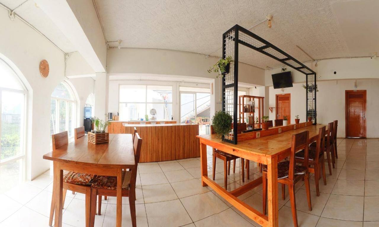 Diyeng Tani Jiwo Hostel מראה חיצוני תמונה