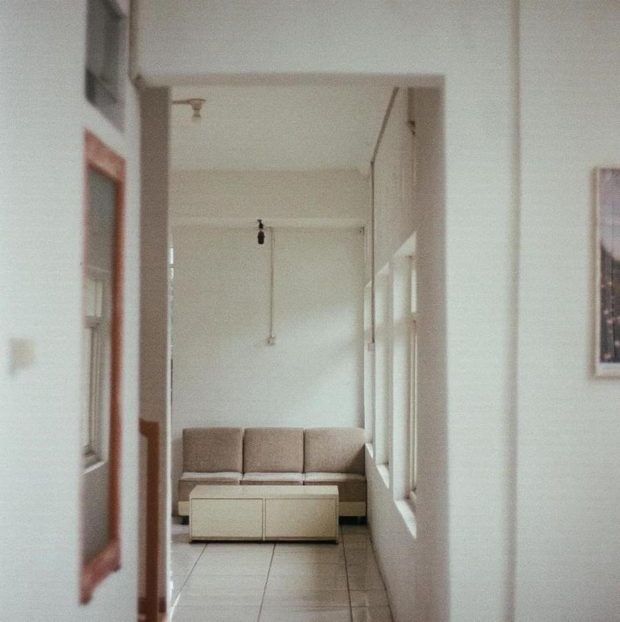 Diyeng Tani Jiwo Hostel מראה חיצוני תמונה