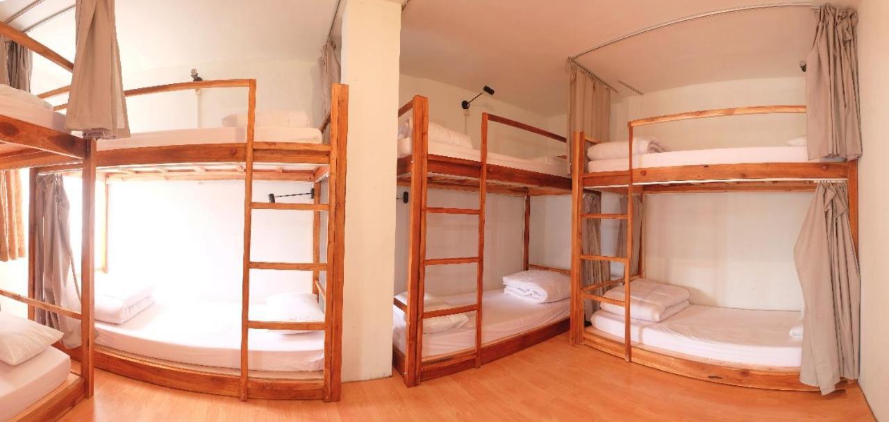 Diyeng Tani Jiwo Hostel מראה חיצוני תמונה